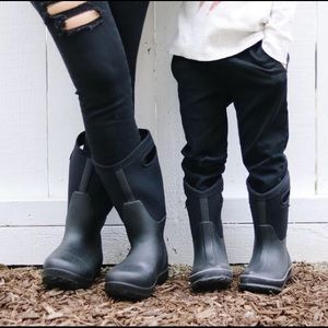 bogs classic tall matte